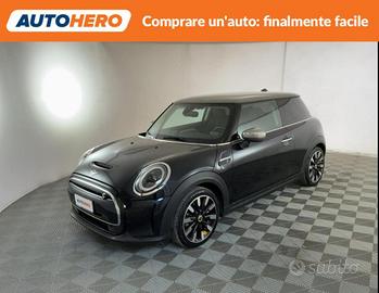 MINI Cooper SE MU97663