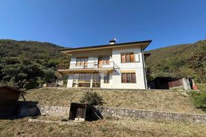 CASA INDIPENDENTE A FOLLINA