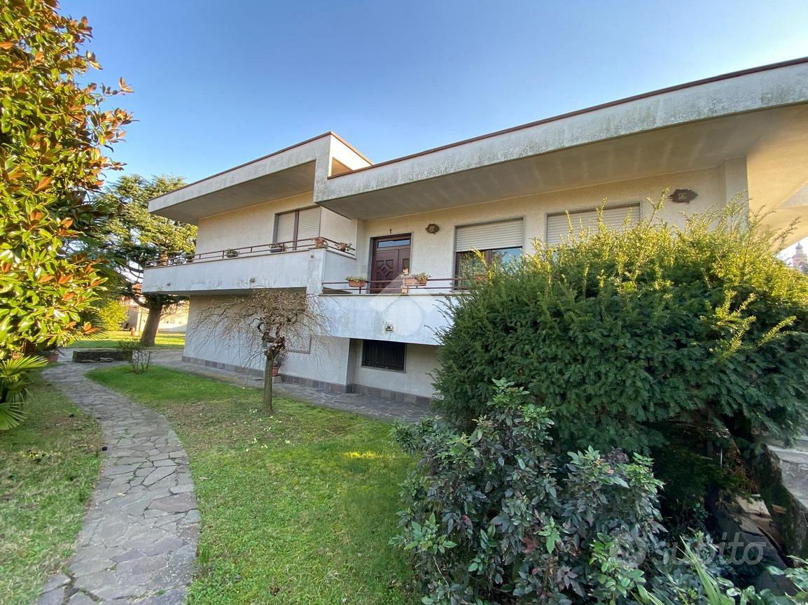 House in Magnago, Bienate - Vista 5
