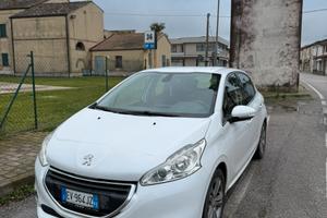 PEUGEOT 208 2014