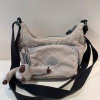 Borsa borsetta Kipling a tracolla