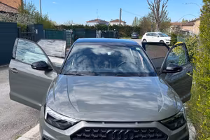 A1 Sportback 30 1.0 tfsi Identity Black 110cv s-tr