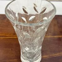 Vaso in vetro primi ‘900 con disegni floreali