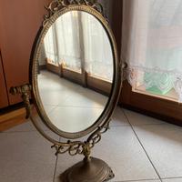 Specchio da tavolo basculante in ottone brunito