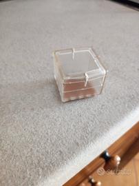 Feltrini quadrati per sedie