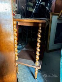 Tavolino d appoggio piccolo