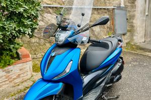Piaggio Beverly 300 s hpe