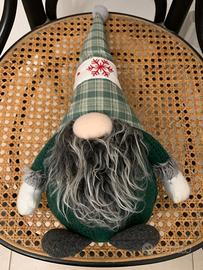 Gnomo di Natale verde pupazzo in pezza