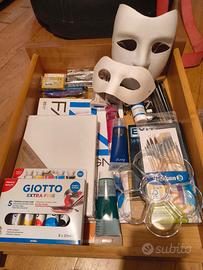 Kit pittura e disegno completo – colori, tele, ecc