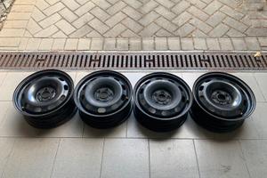 Cerchi in ferro 15” attacco 5x100