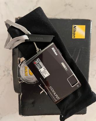 Nikon S60 touch screen