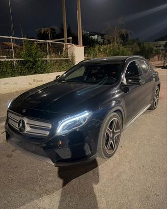 Mercedes-Benz GLA 200 CDI Automatico (2015)
