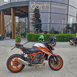 KTM 1290 Super Duke R EVO