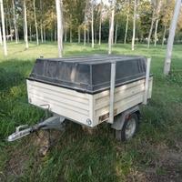 Carrello appendice con porta biciclette.