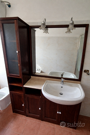 Arredo bagno in legno scuro completo