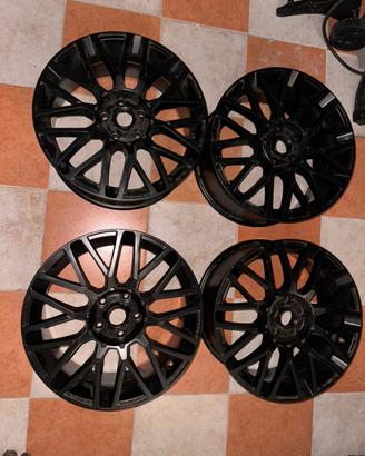 Cerchi momo revenge 5x115 da 18