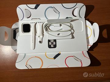 Apple Watch SE 2 Silver 40mm Box Cinturino e Cavo