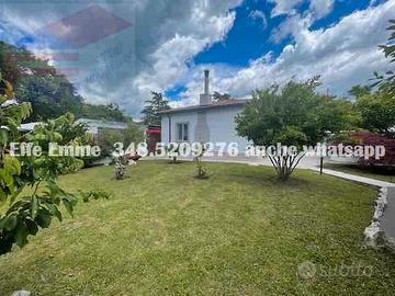Villa mono familiare indipendente con giardino