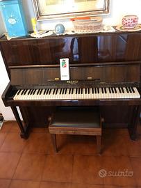 Pianoforte petrof