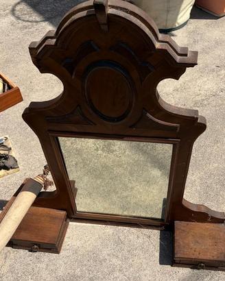 Specchio con cassettini in legno