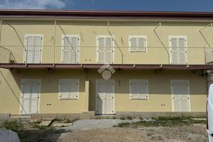 CASA SEMINDIPENDENTE A TRANA