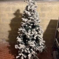Albero di Natale innevato + luci