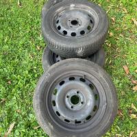 Cerchi in ferro per Ford Fiesta MK6 1.4LPG