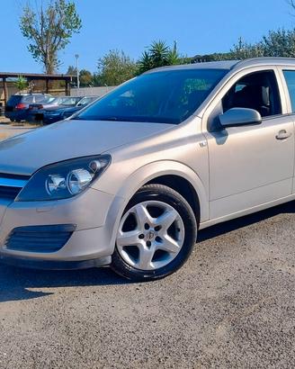 Opel Astra 1.4 16V Twinport Station Wagon