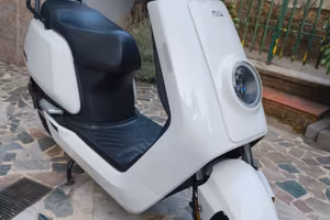 scooter elettrico omologato per due persone