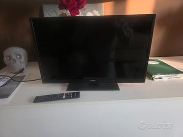 tv smart jutube wifi come nuova 28 pollic