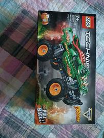 Lego 42149 - Technic - Monster Jam Dragon