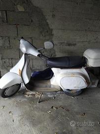 Piaggio Vespa 50 ET2 - 2012