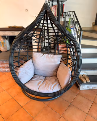Tavolo giardino e arredo