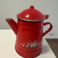 Antica caffettiera -  teiera smaltata rossa