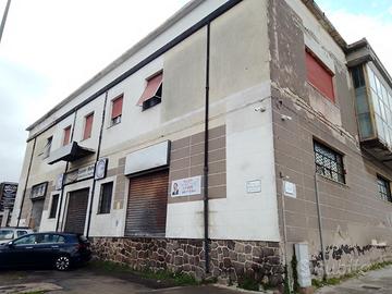 Li Punti - Capannone 2800 mq. più area edificabile