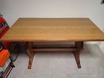 Tavolo in legno