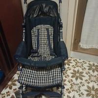 passeggino blu e bianco 