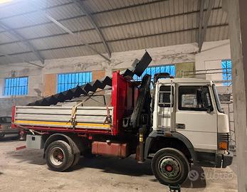 Iveco 145/17 macchina operatrice gru