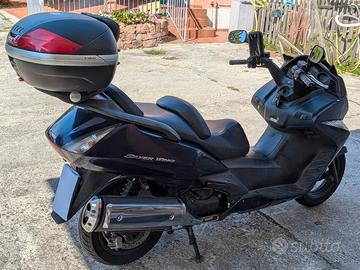 Honda Silver Wing 400