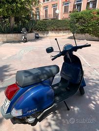 Vespa PX 125 colore blu