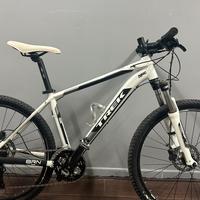 MBT Trek 4500
