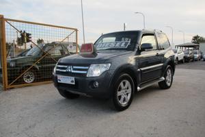 Mitsubishi Pajero 3.2 DI-D 16V FULL OPTIONAL