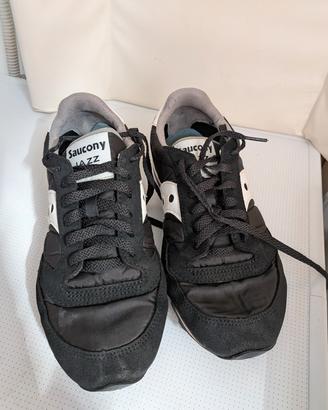 saucony nere mod. unisex