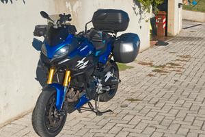 F 900 XR