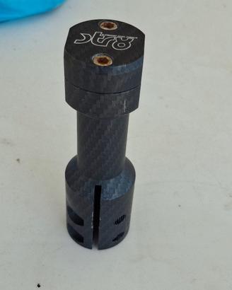 manubrio naked str8 nero + mozzo naked carbonio