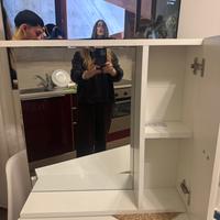 Mobile bagno con specchio