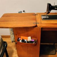 macchina da cucire d'epoca 