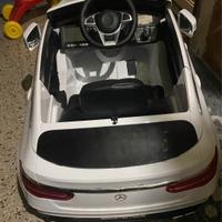 Macchina elettrica per bambini 