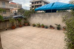 Zona Rapisardi trilocale con terrazzo e p.auto