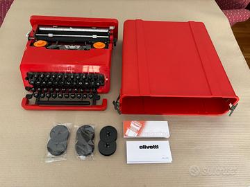 Macchina da scrivere Olivetti Valentine